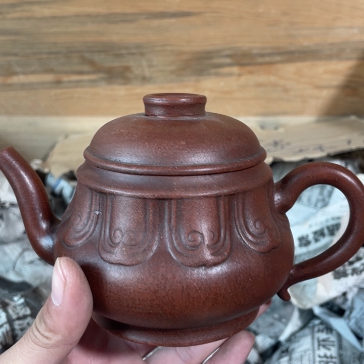 茶壶紫砂老厂紫砂壶一件。
