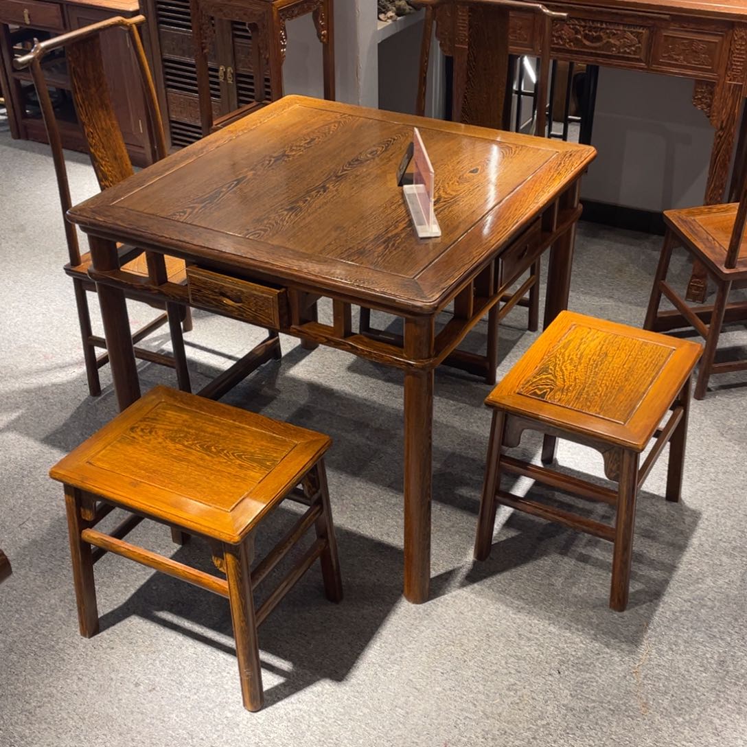 气***范鸡翅木类成套家具鸡翅木90 90 78一桌四凳五件套