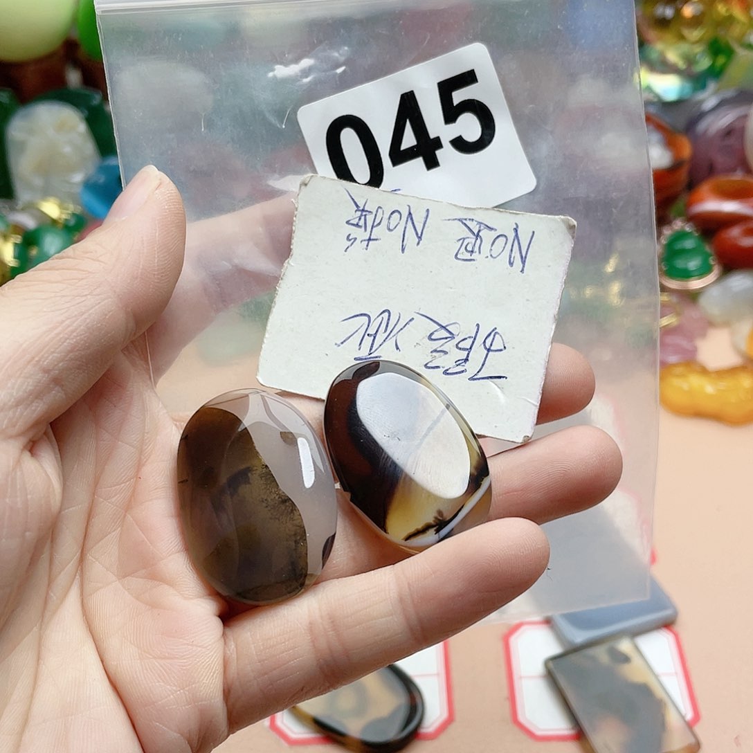 合金颈饰玛瑙/玉髓早**梨