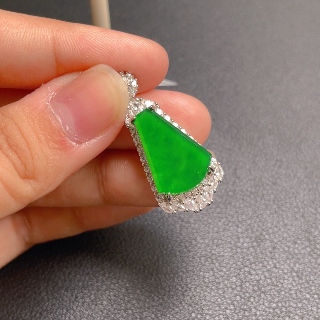 翡翠银S925镶嵌颈饰