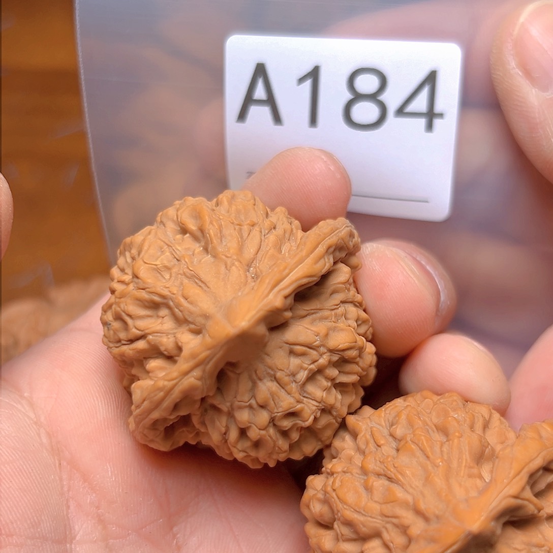 文玩核桃吊坠多***哥46官帽