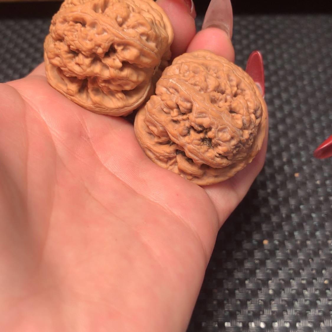 【闪购商品】文玩核桃吊坠球筋