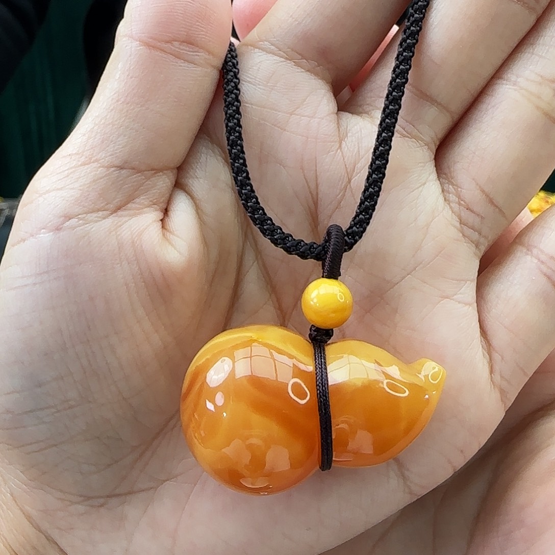 琥珀未镶嵌颈饰吊坠