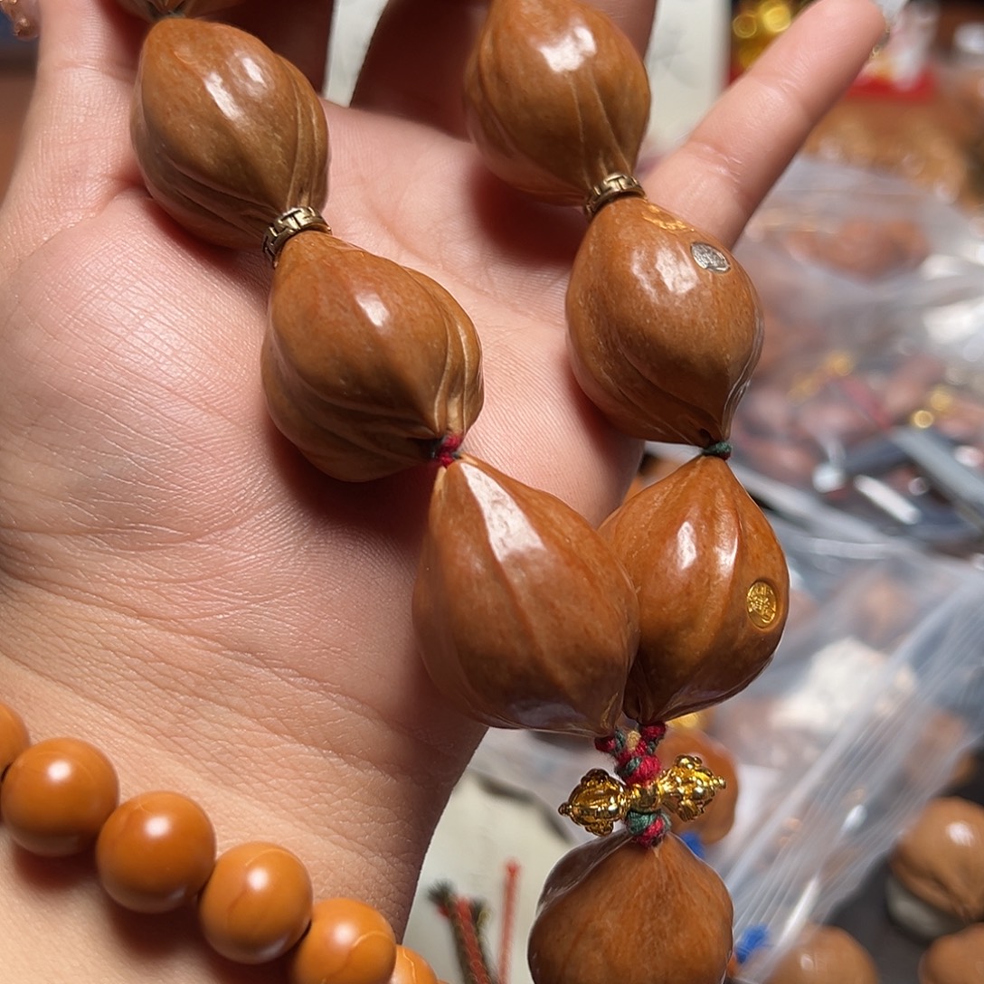 吊坠橄榄核橄榄核雕刻手工艺品