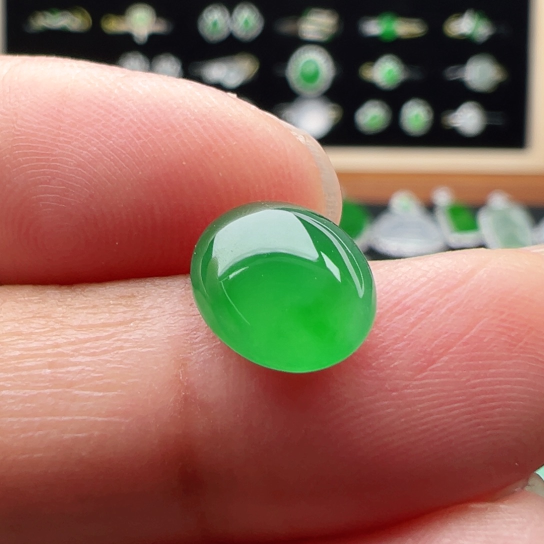 翡翠未镶嵌颈饰蛋9.4