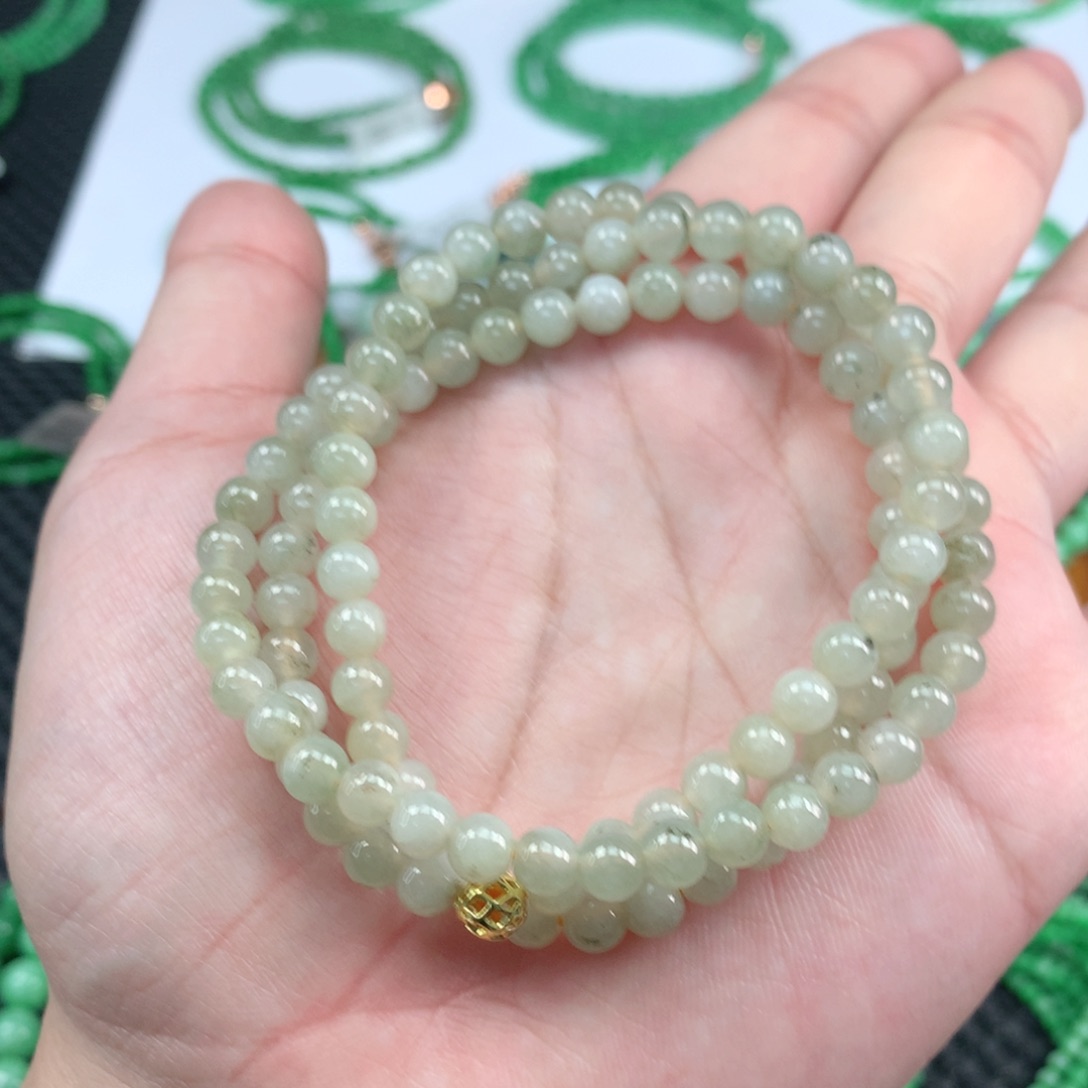 翡翠手链未镶嵌翡翠