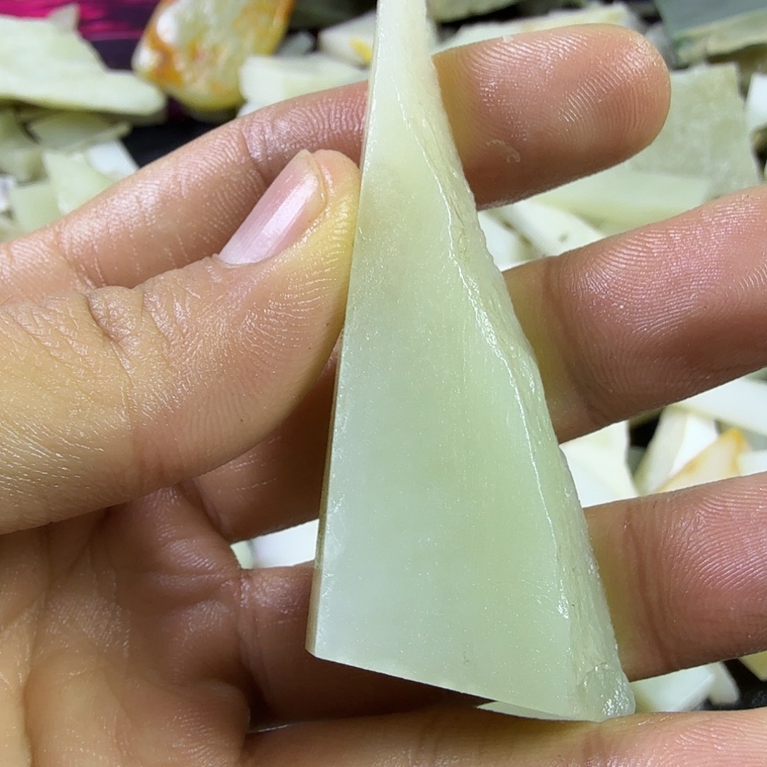 和田玉（糖玉）未镶嵌挂件