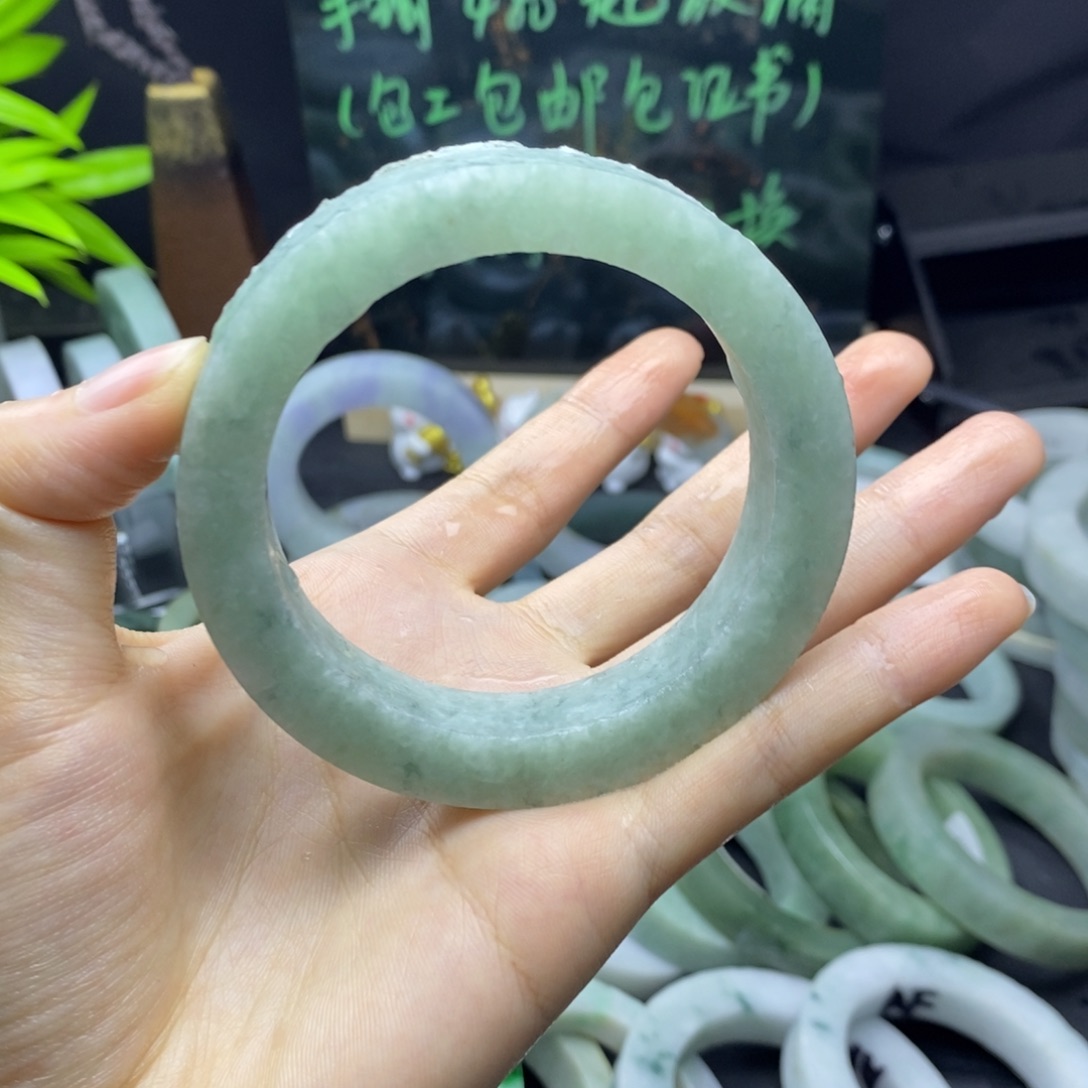 定制翡翠手镯未镶嵌