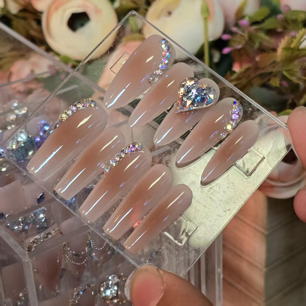 知秋丶001闪烁丝绸(施华洛)进口丶纯手工穿戴甲