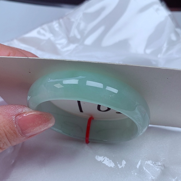 翡翠手镯（贵妃镯）未镶嵌翡翠