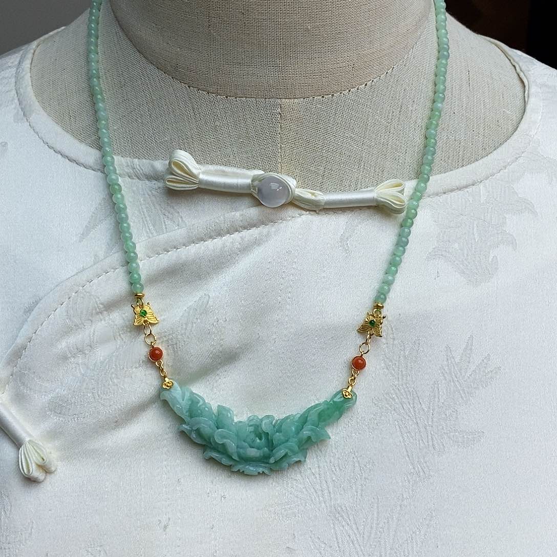 翡翠颈饰未镶嵌天然