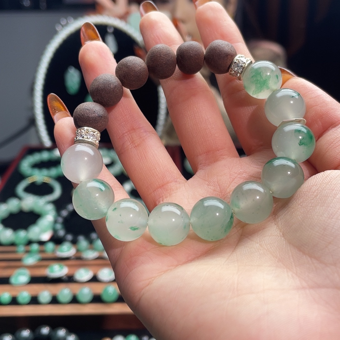石英质玉（非洲翠）未镶嵌手串