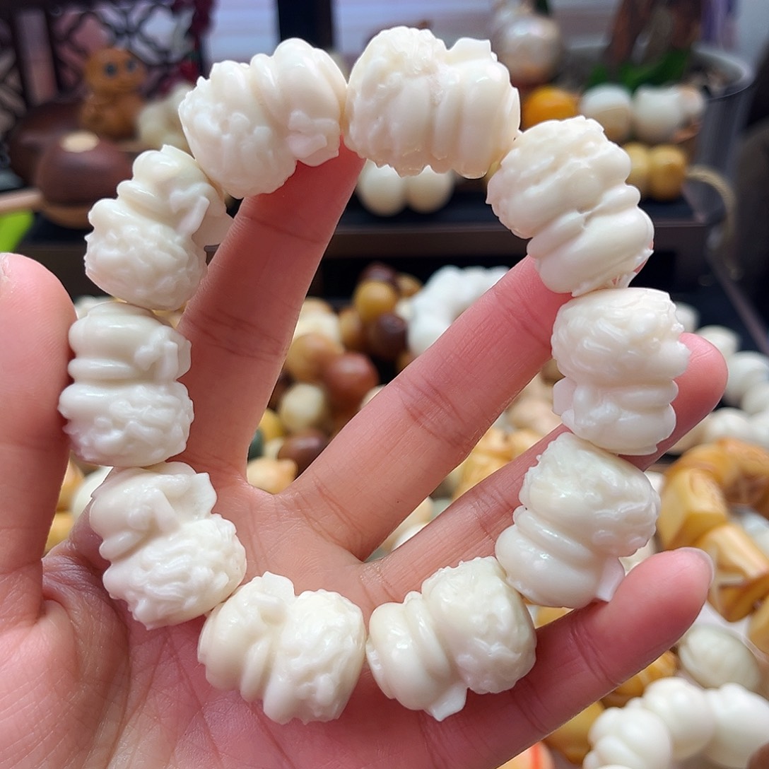菩提根/象牙果手串福利-双面雕刻貔貅-全品150