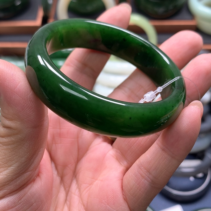 【闪购商品】未镶嵌手镯和田玉（碧玉）20