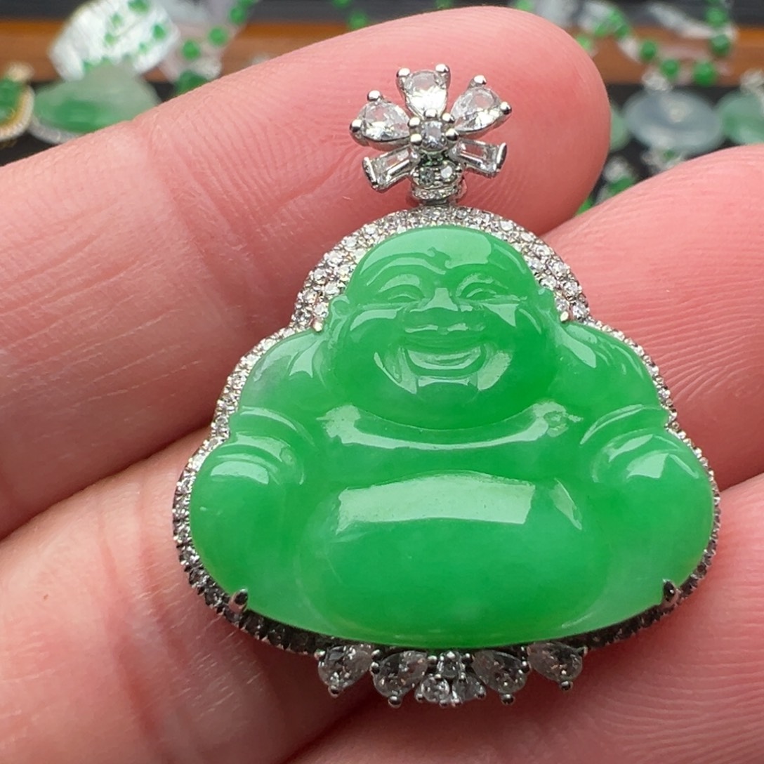 翡翠颈饰18K金镶嵌佛17.1