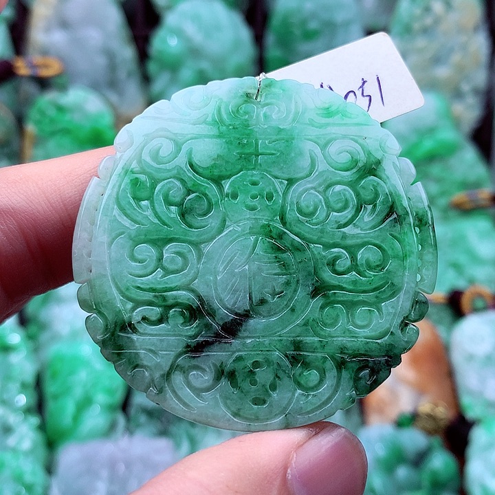 翡翠吊坠(不含链)未镶嵌