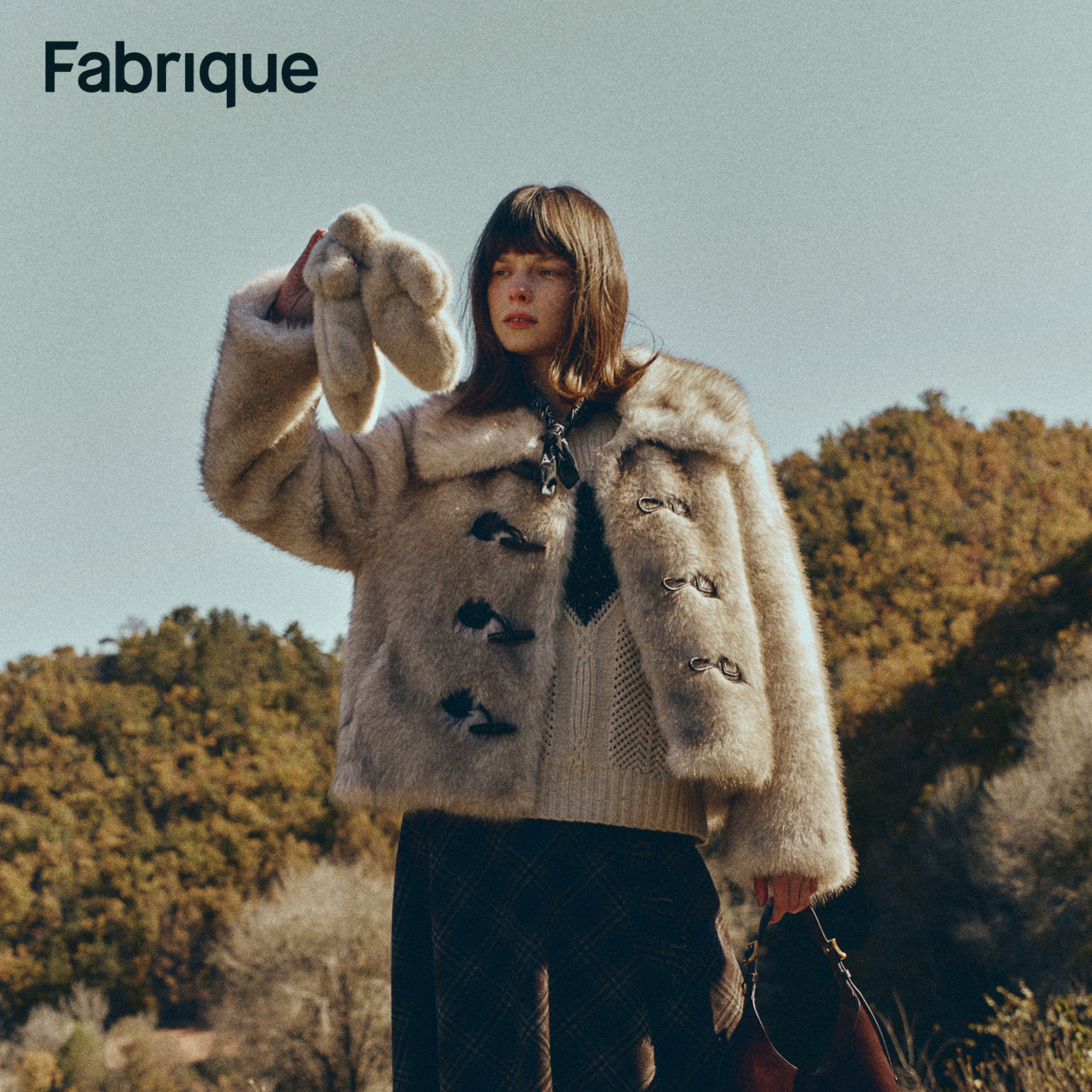 人造皮草 Fabrique【银渐层皮草】贝卡同款毛绒牛角扣短款皮草外套