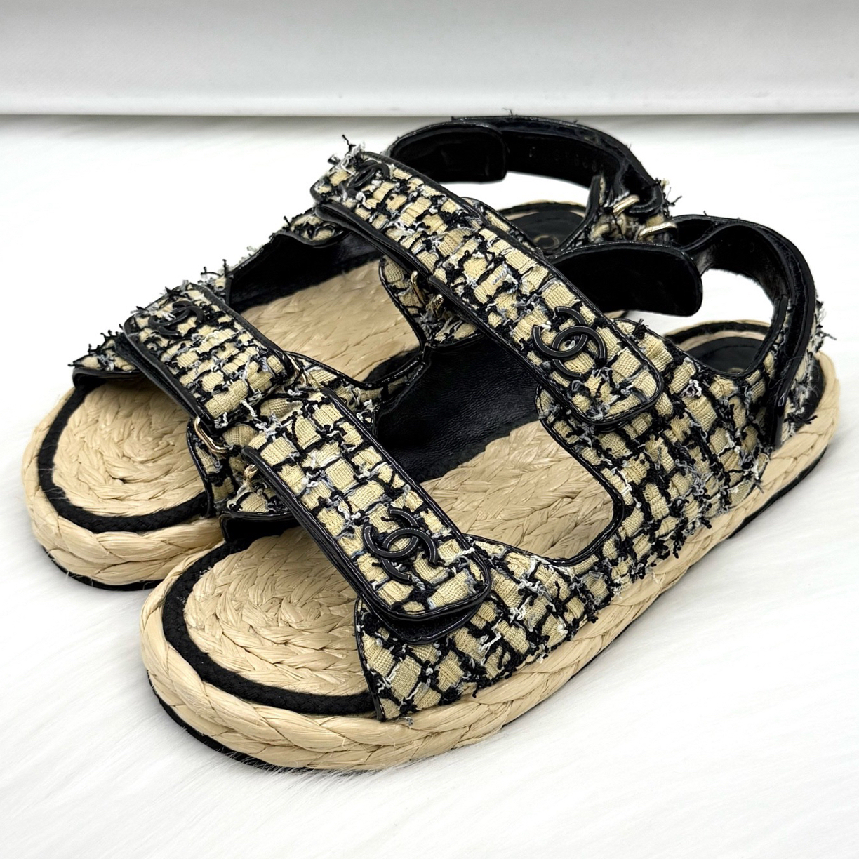 95新 Chanel/香奈儿 粗花呢双c二舅凉鞋 36码 公价9.7k j1114