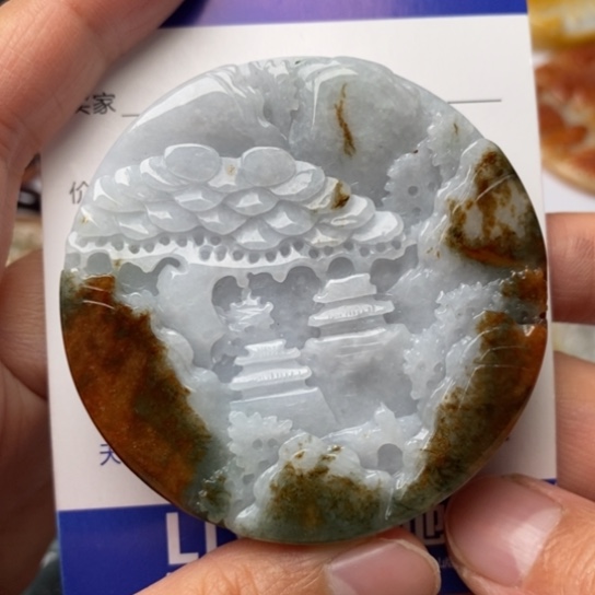 翡翠颈饰未镶嵌翡翠