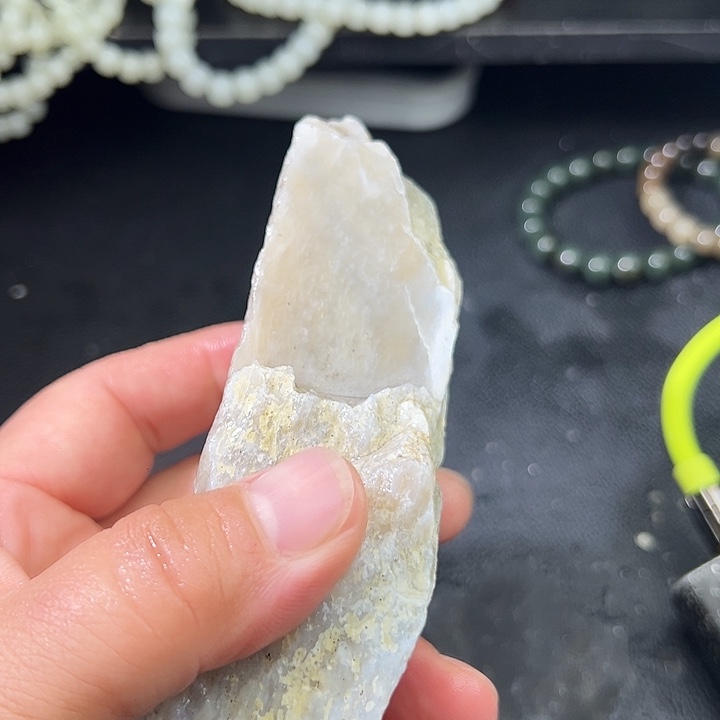 和田玉（糖玉）足银镶嵌车挂