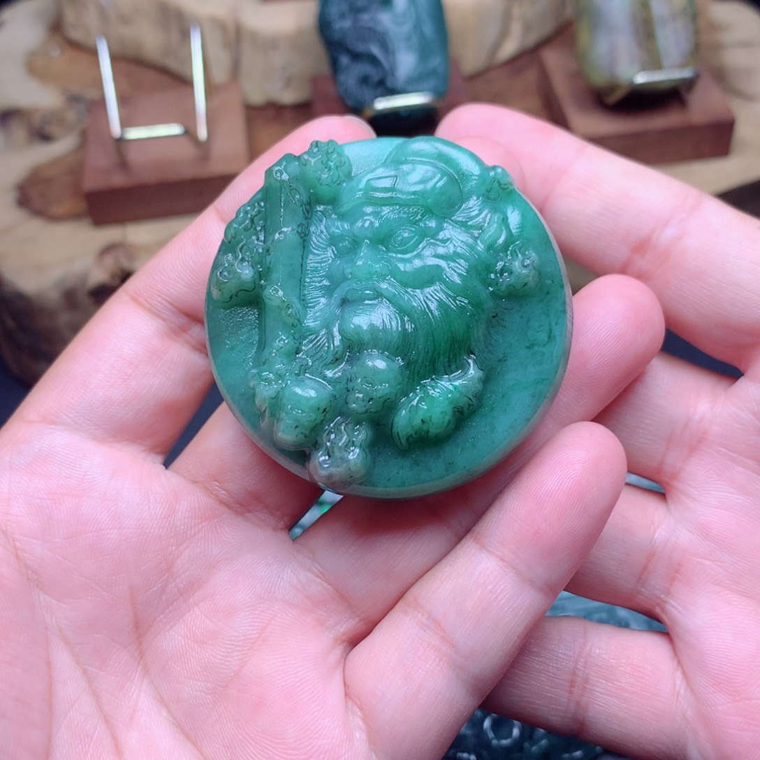 用***8定制翡翠未镶嵌翡翠