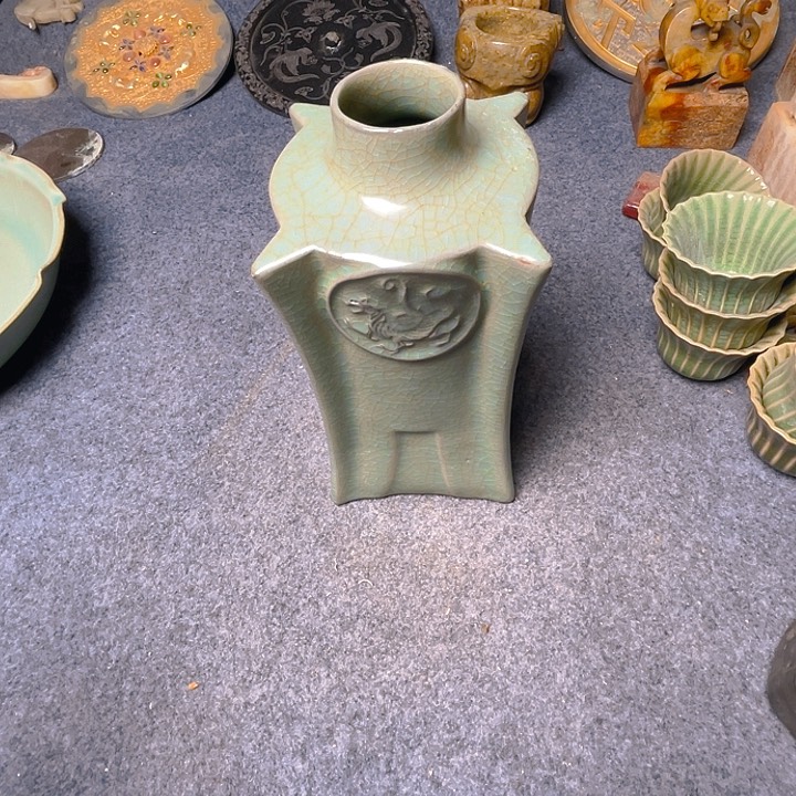 缸坎坎坷坷地过了两