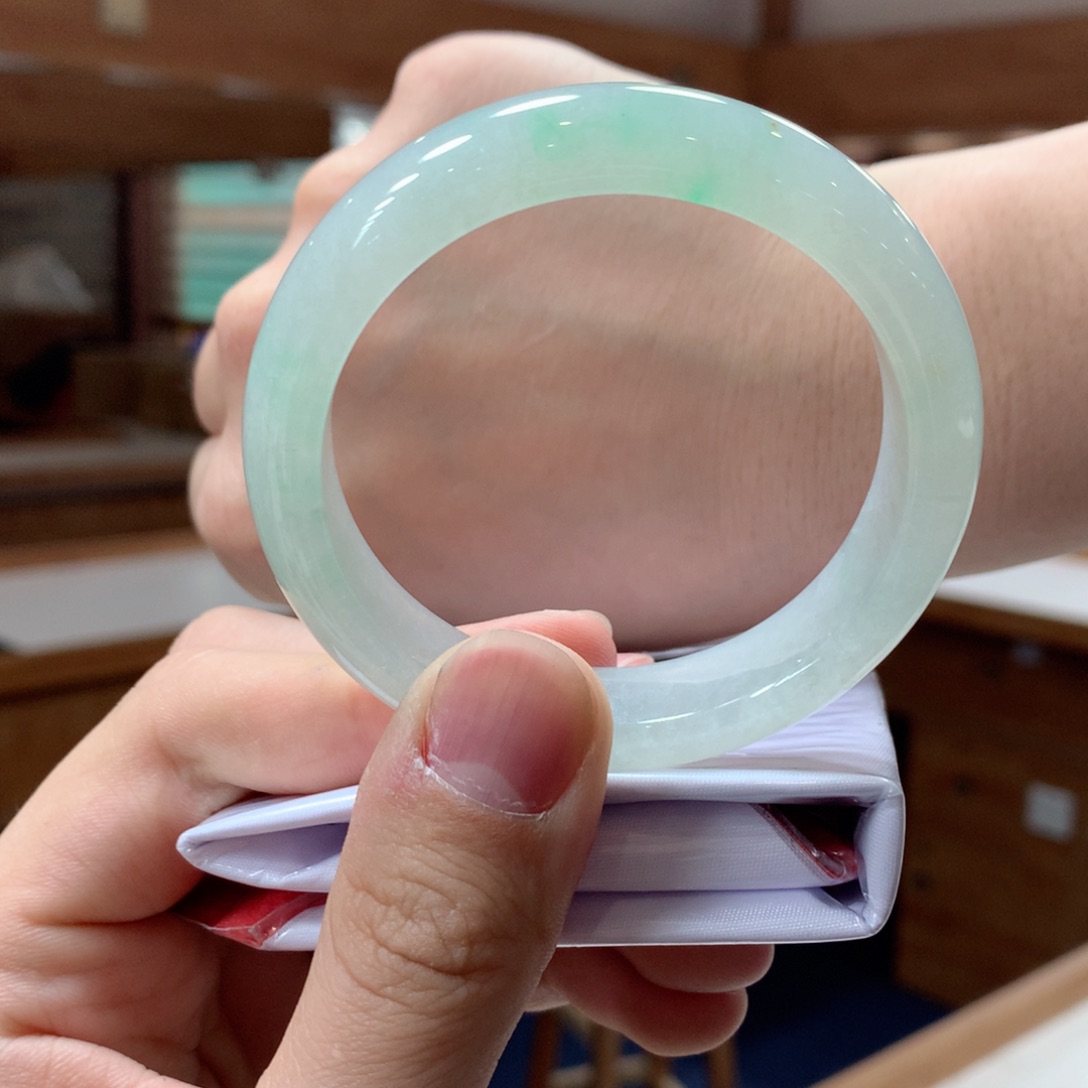 翡翠手镯未镶嵌@*心买断