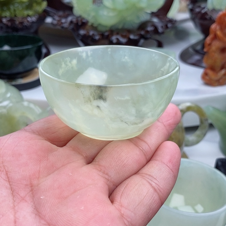 岫玉四大名玉杯未镶嵌