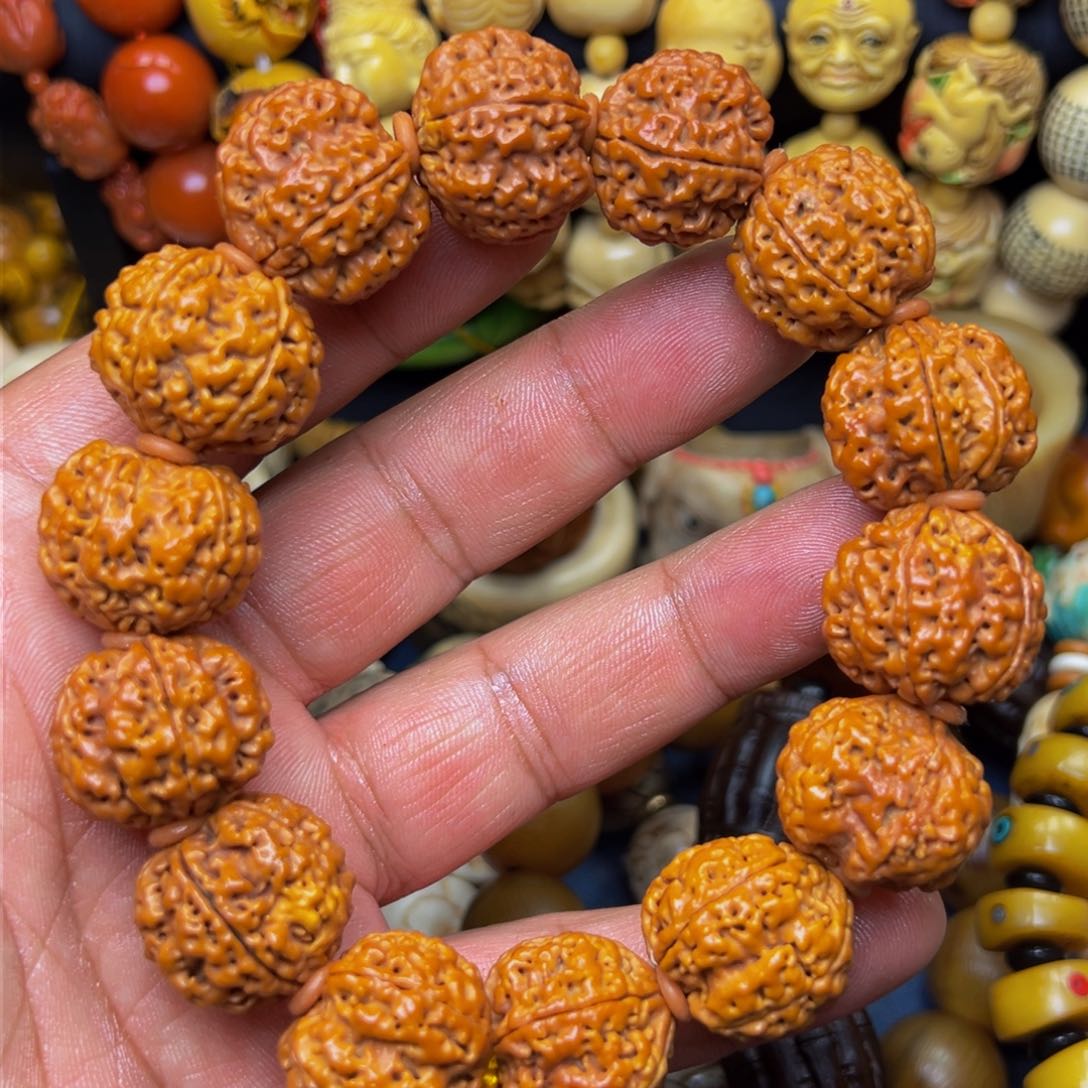 金刚菩提吊坠99877678776543323689000