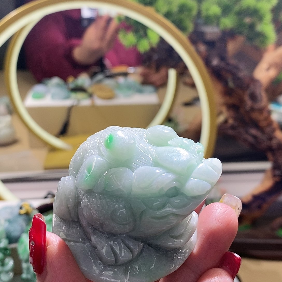 【闪购商品】翡翠颈饰未镶嵌金蟾