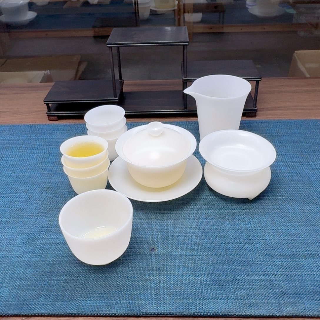 无礼盒素烧薄胎璞玉冰种