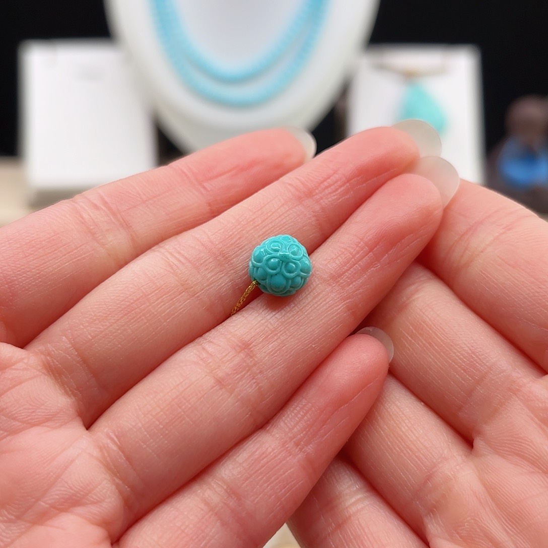 绿松石配饰未镶嵌