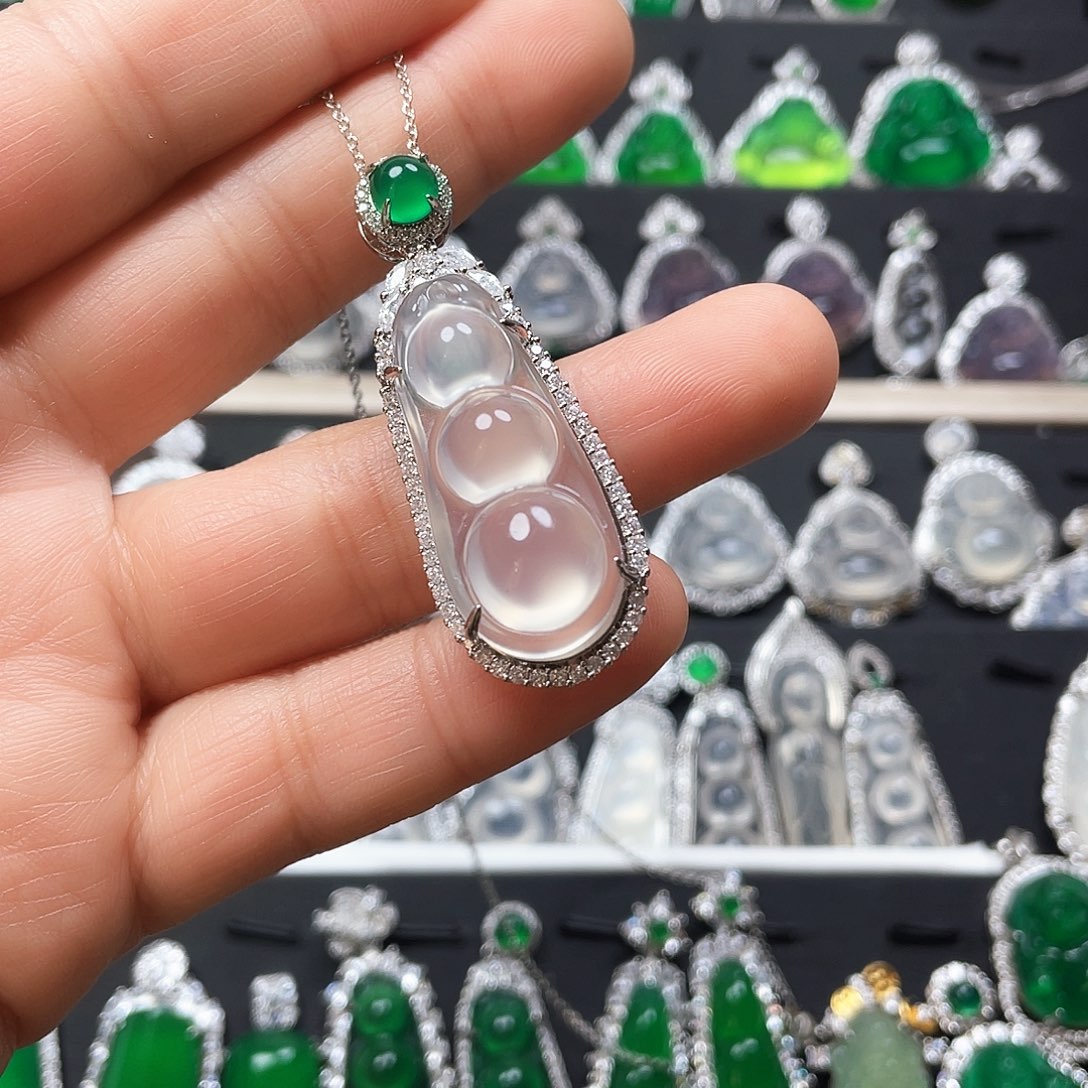 玛瑙/玉髓颈饰合金