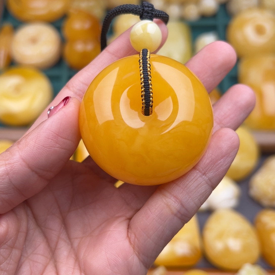 琥珀颈饰未镶嵌纯天然琥珀蜜蜡无优化