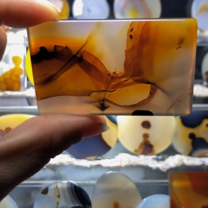 合金玛瑙/玉髓珠宝奇石82