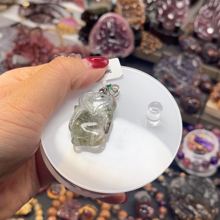 水晶颈饰未镶嵌订制