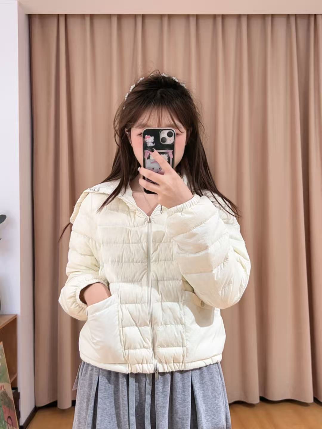 85727余小鱼 【排骨羽绒服】两色连帽大口袋时尚简约冬季羽绒服女装