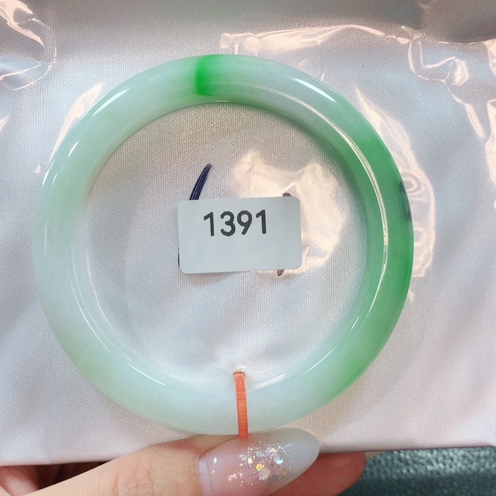 翡翠手镯未镶嵌天然翡翠手镯57