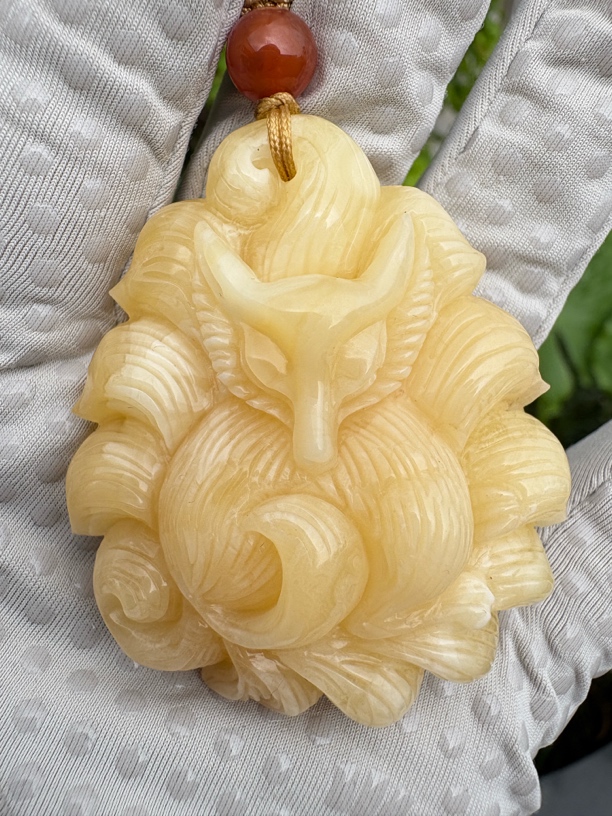 假一赔十，天然琥珀蜜蜡，蜜蜡吊坠，九尾狐，凤九吊坠，编号5