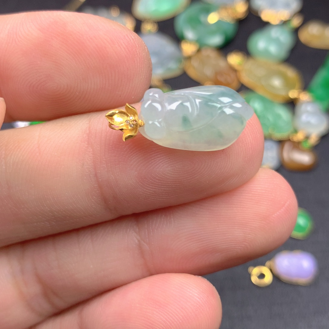 【闪购商品】颈饰18K金镶嵌翡翠翡翠