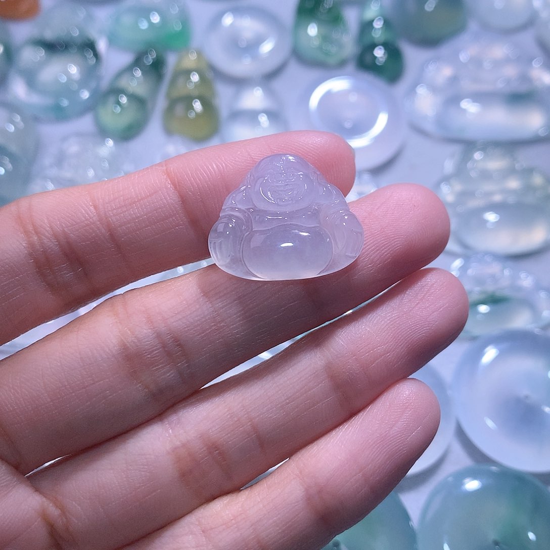 【闪购商品】翡翠颈饰未镶嵌佛