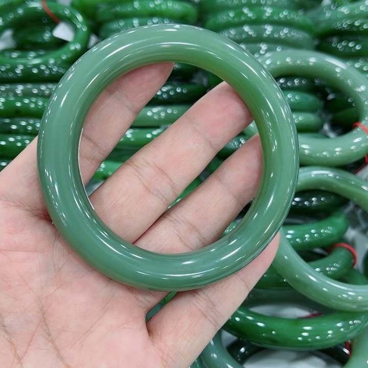 和田玉手镯未镶嵌想*60～0