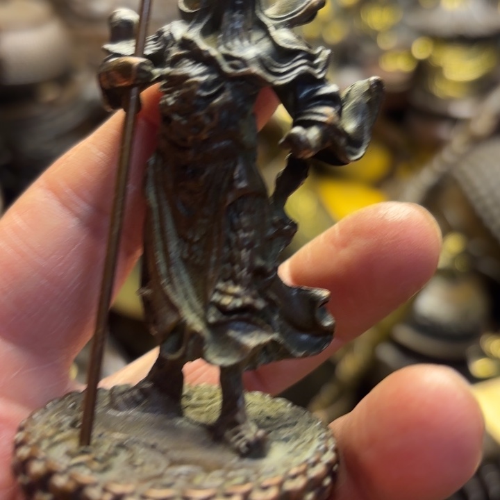 铜器摆件    点击下单