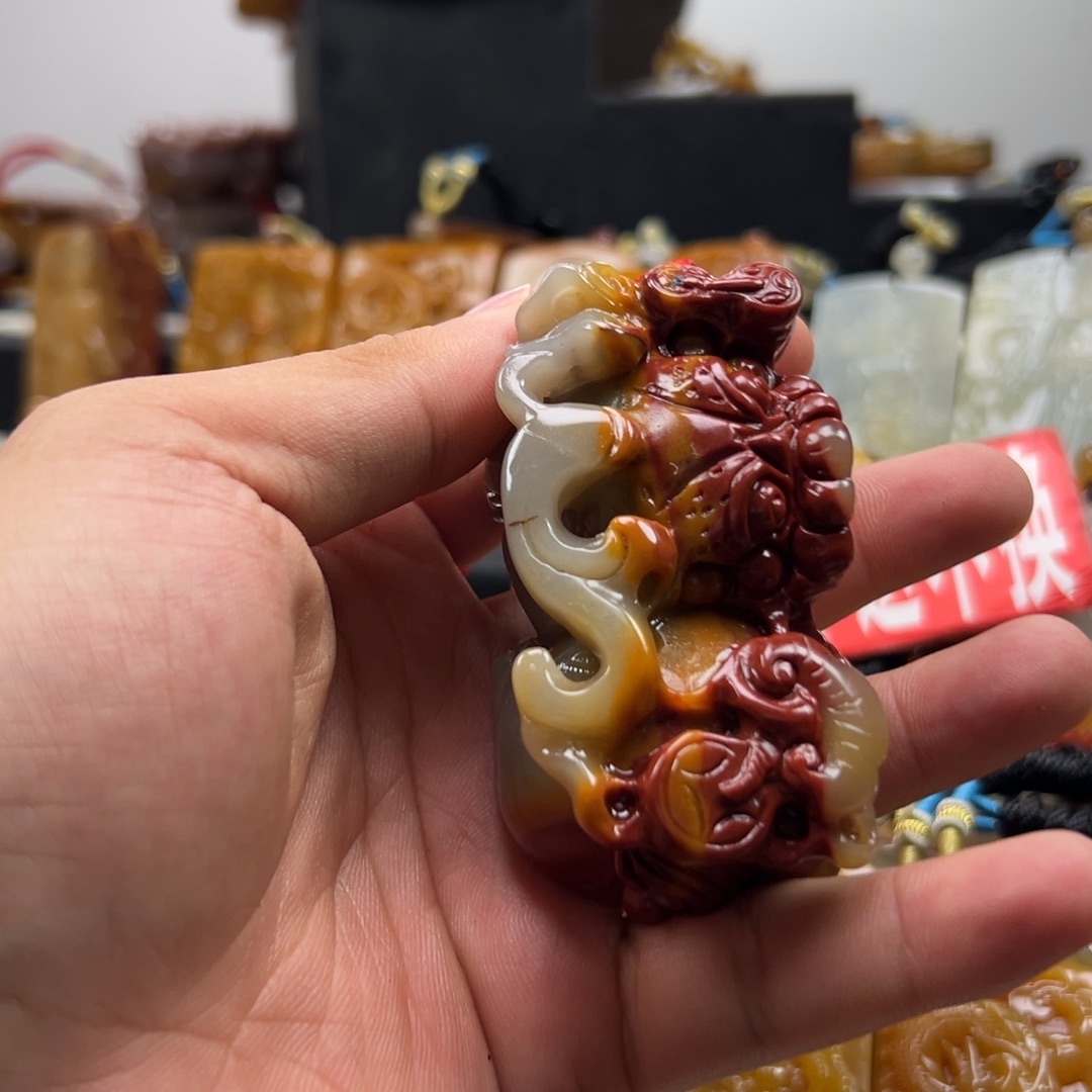 石英质玉（黄龙玉）未镶嵌多选发其一