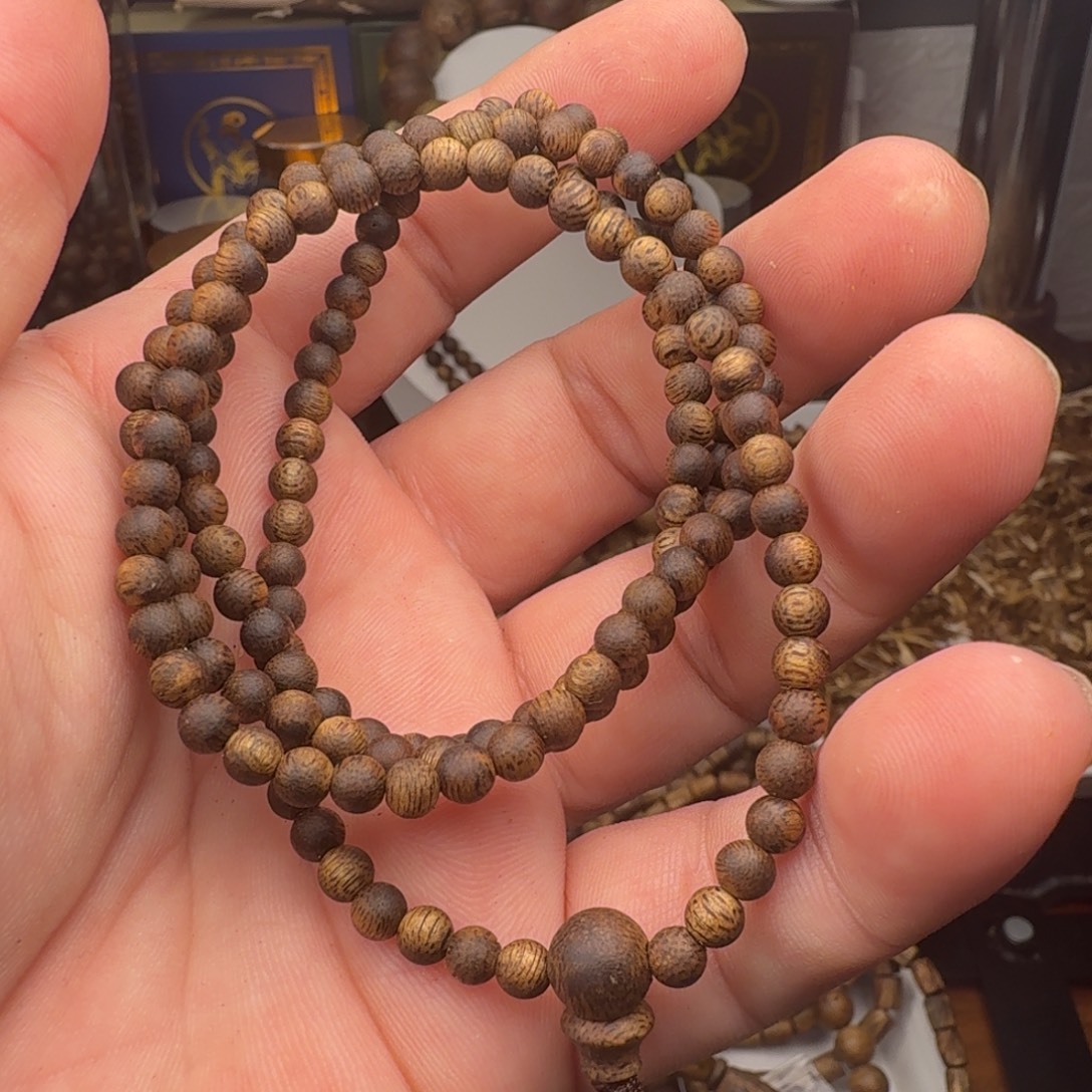 沉香碎屑沉香沉香小米珠卡4mm