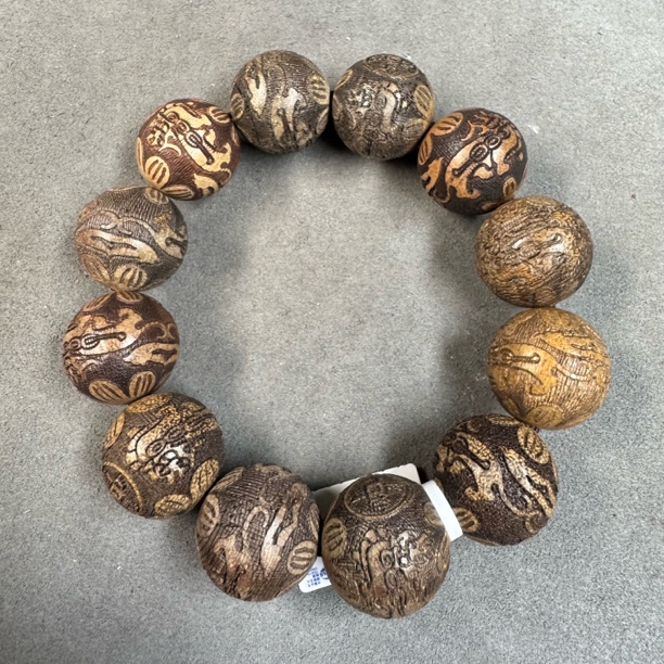 B392沉木圆珠手串