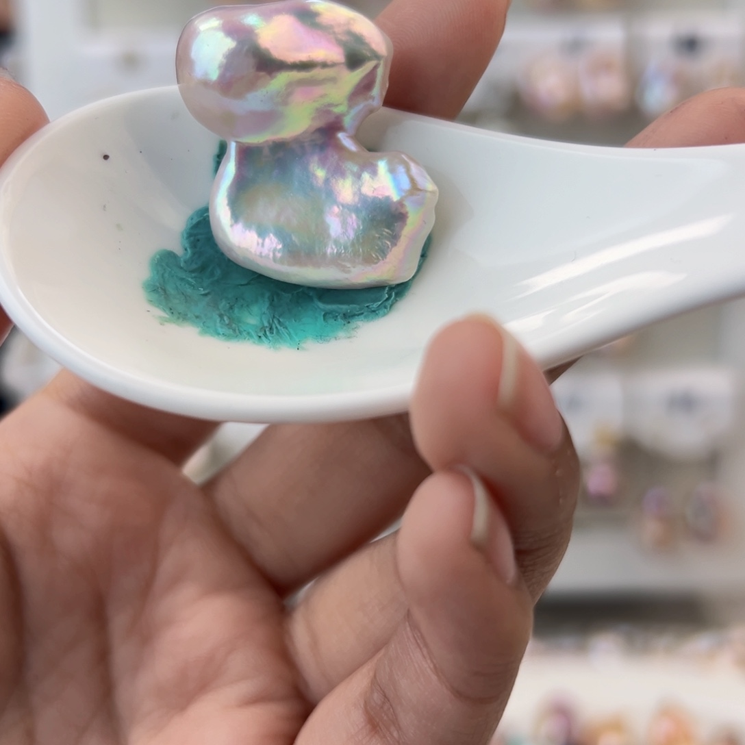 淡水珍珠吊坠(赠链)未镶嵌