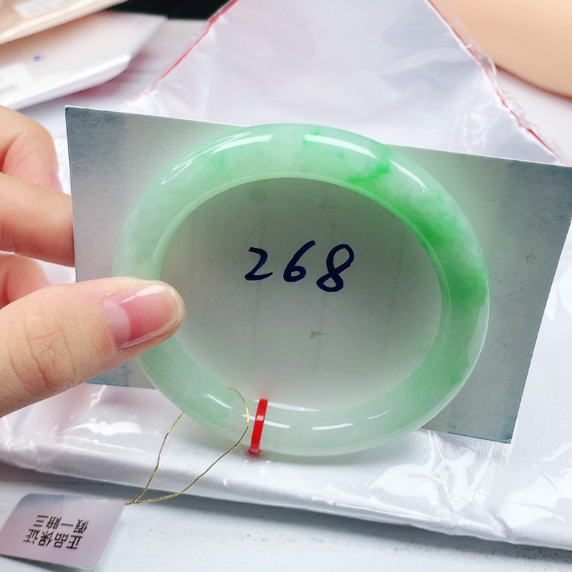 【闪购商品】翡翠手镯（圆镯）未镶嵌缅甸天然a货手镯52+