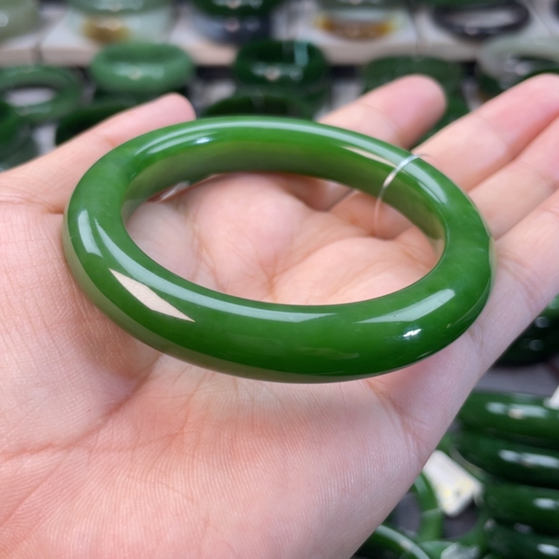 和田玉（碧玉）手镯未镶嵌