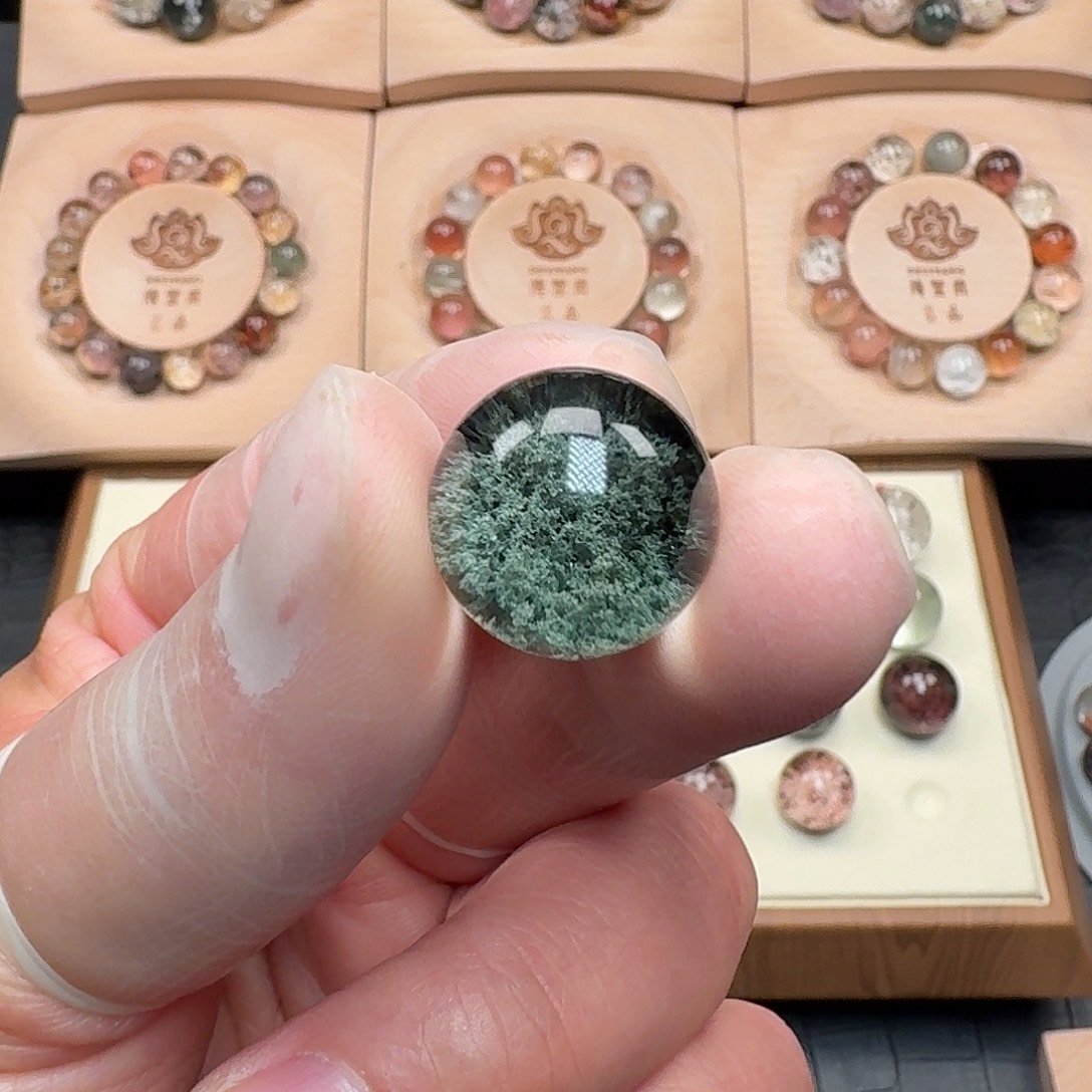 我****颈饰水晶未镶嵌德义堂水晶